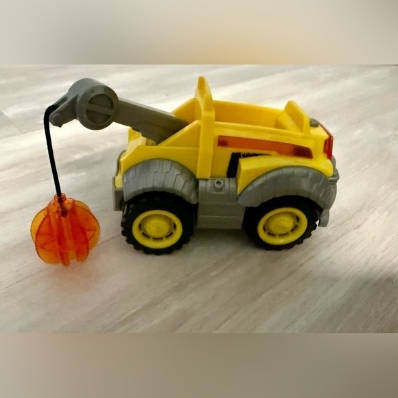 Paw Patrol Light-up Vehicle, Paw Patrol The Mighty Movie Toy Truck - Picture 4 of 5